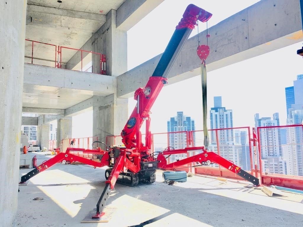 URW-245 (2,4 t x 1,5 m) Benzina - immagine 8