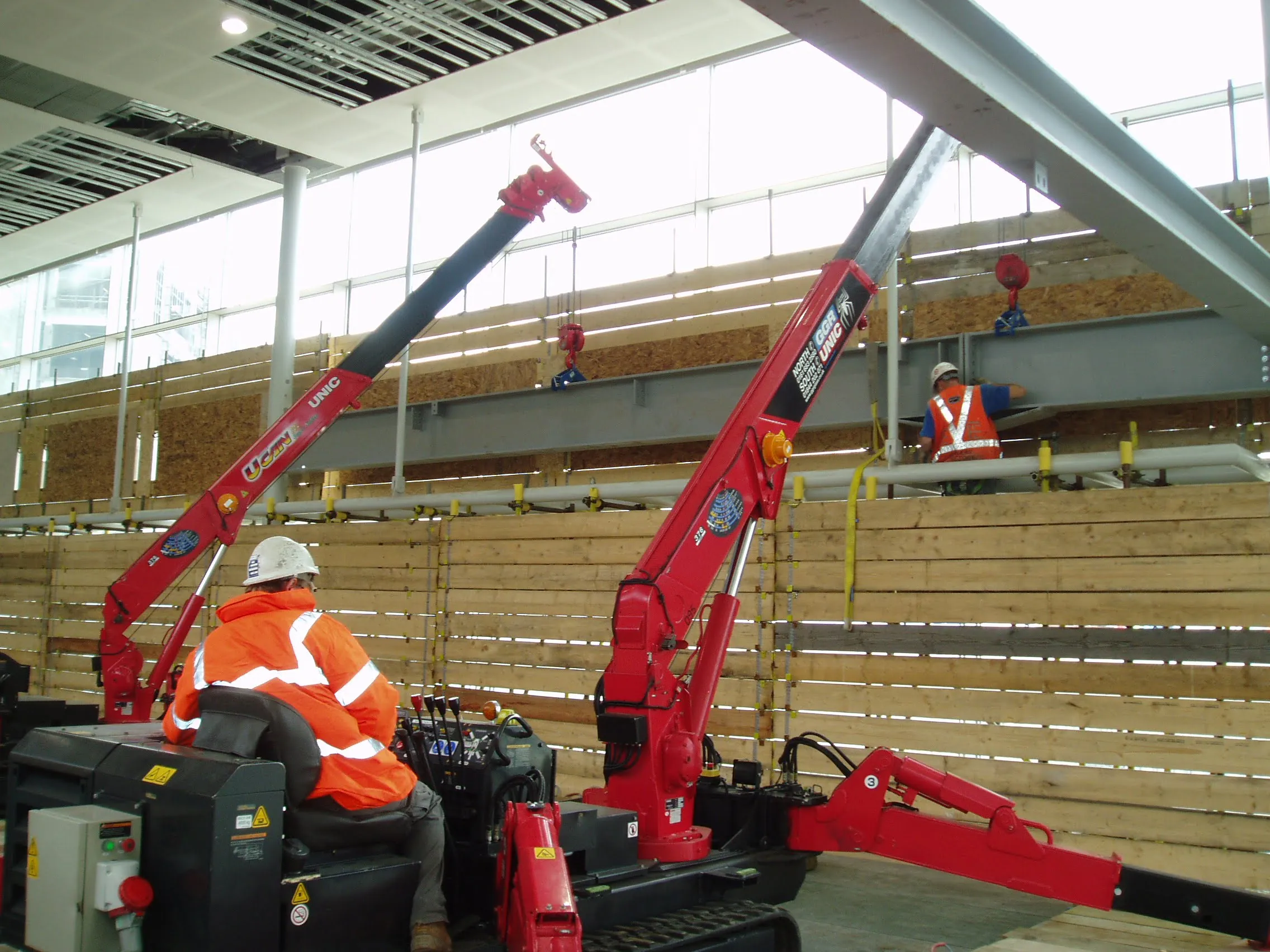 URW-376 (2,9 t x 2,5 m) 7 URW-376 (2,9 t x 2,5 m) - immagine 7