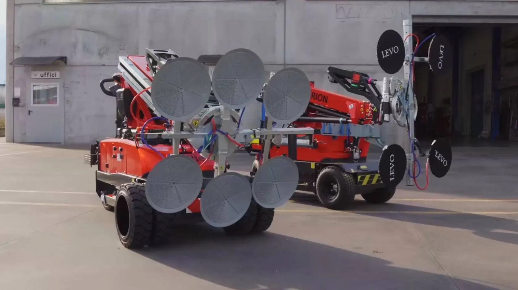 home 1 background levo1